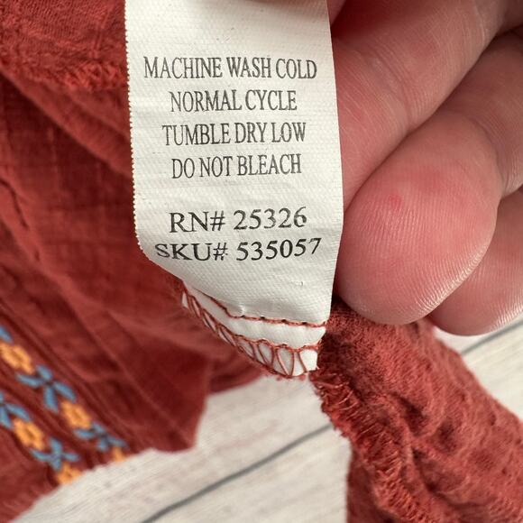 World Market BOHO Embroidered Cold Shoulder Blouse Womens L XL Brick Red - Picture 8 of 11